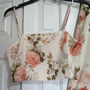 Two-piece floral vacay outfit